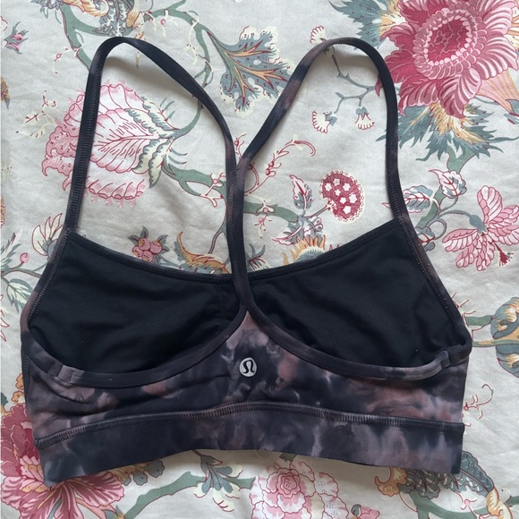 Lululemon flow Y bra size 4 EUC - Picture 3 of 3